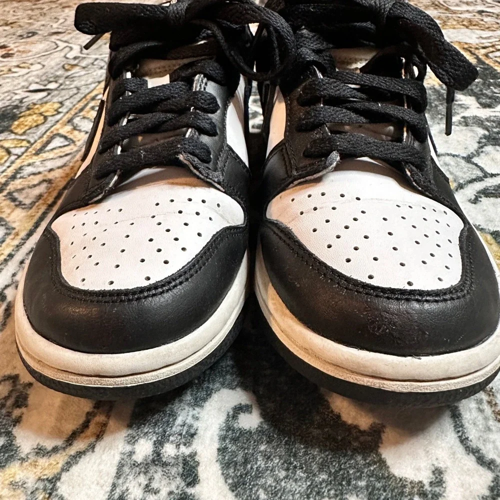 Nike Dunk Low GS Panda‎ Black White Sneakers Youth 4.5Y Women's 6 Mens 4.5
